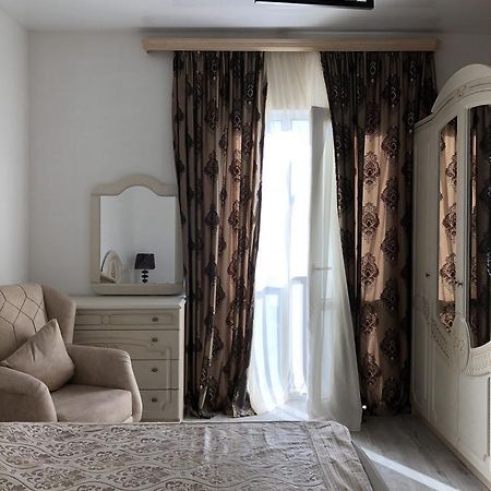 Lilu Hotel Tbiliszi Kültér fotó