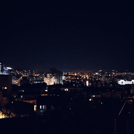 Lilu Hotel Tbiliszi Kültér fotó