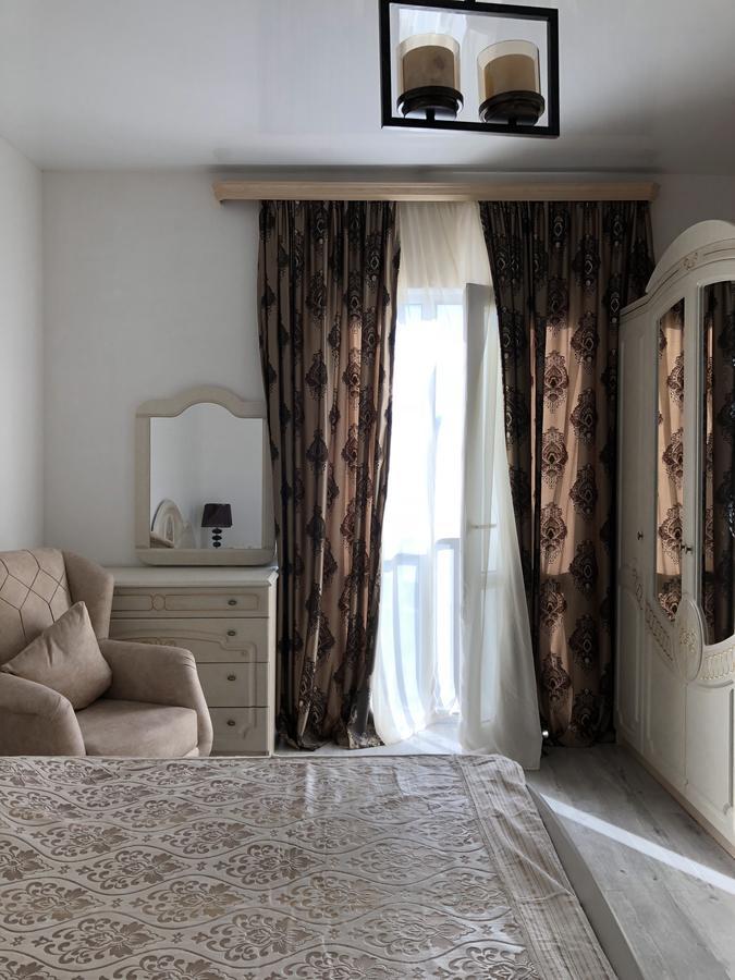 Lilu Hotel Tbiliszi Kültér fotó
