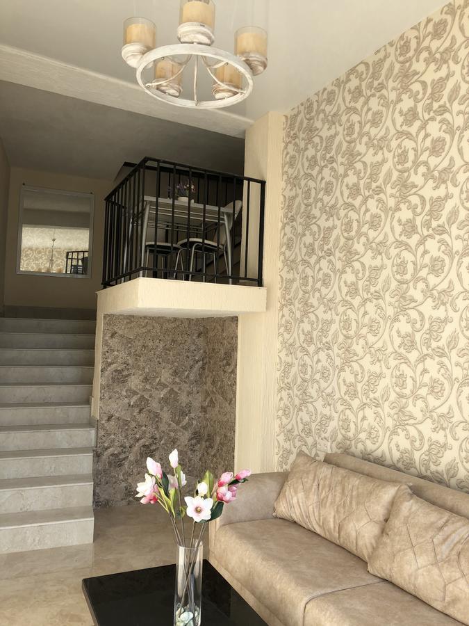 Lilu Hotel Tbiliszi Kültér fotó