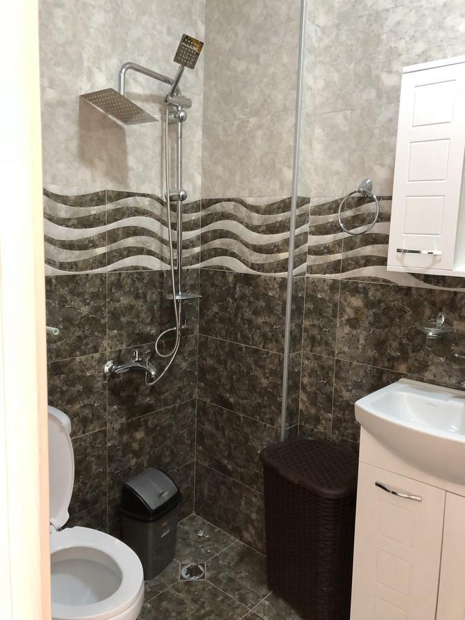 Lilu Hotel Tbiliszi Kültér fotó