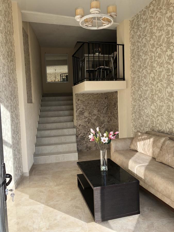 Lilu Hotel Tbiliszi Kültér fotó